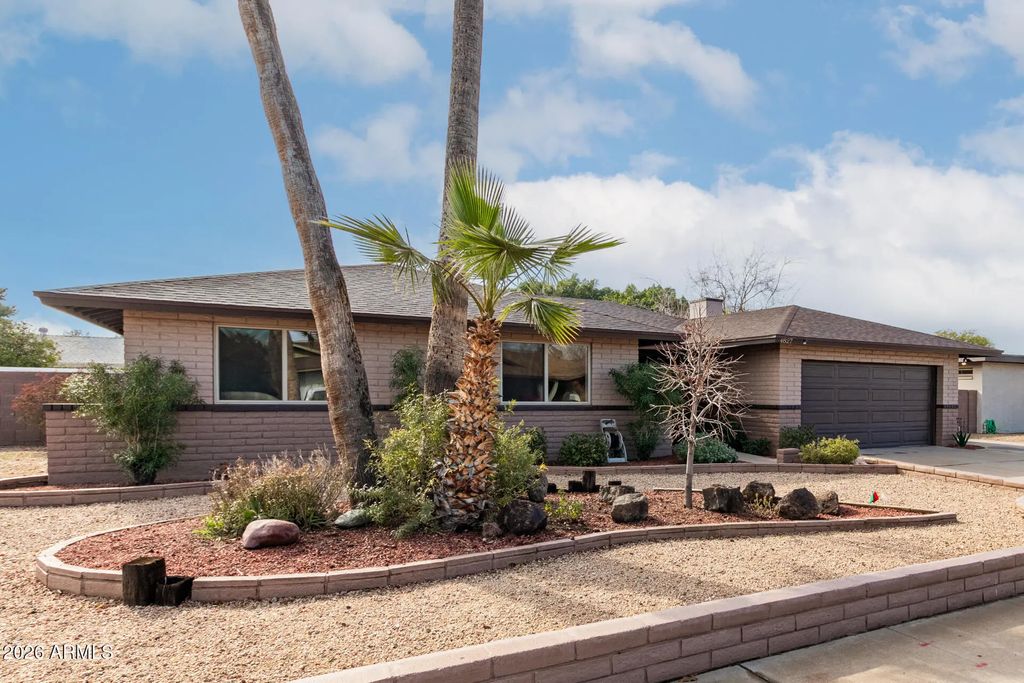 4827 W Las Palmaritas Drive, Glendale