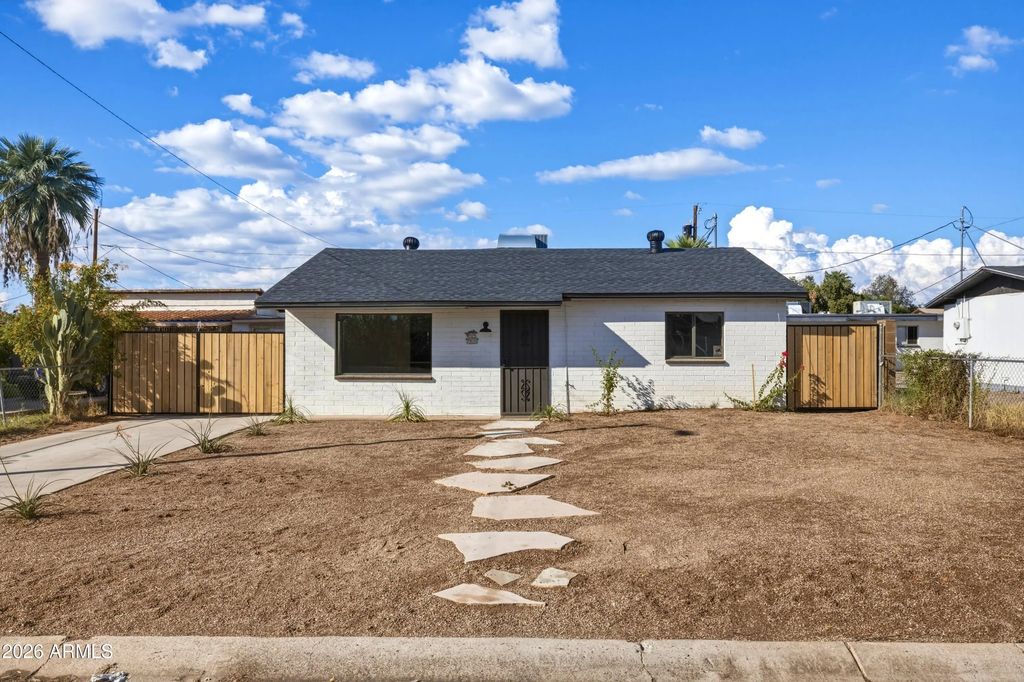 2930 E Granada Road, Phoenix