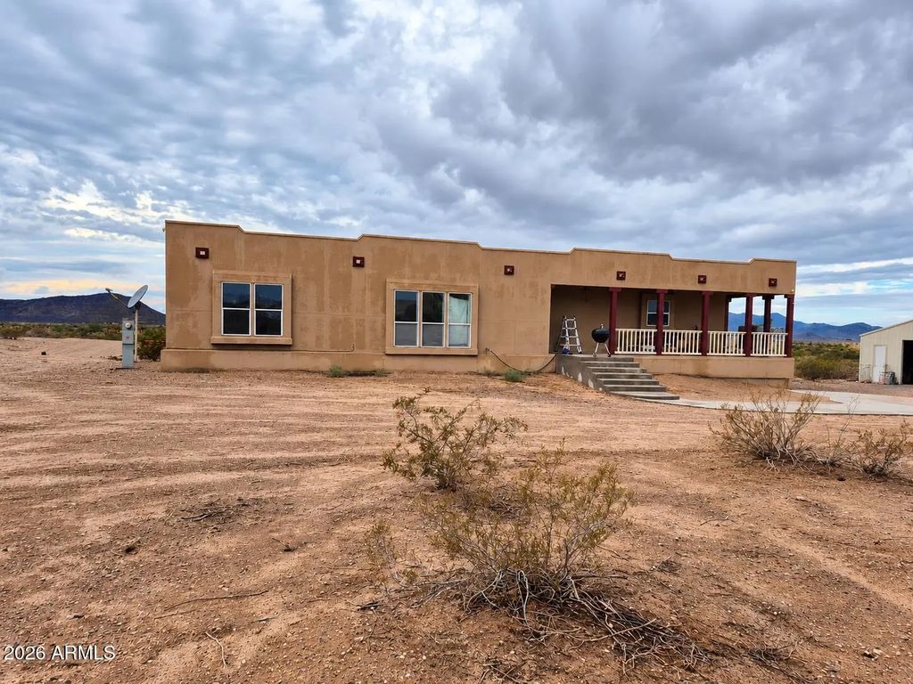 7126 S Wintersburg Road, Tonopah
