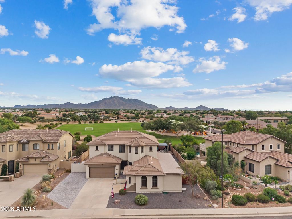 3759 E Powell Way, Gilbert