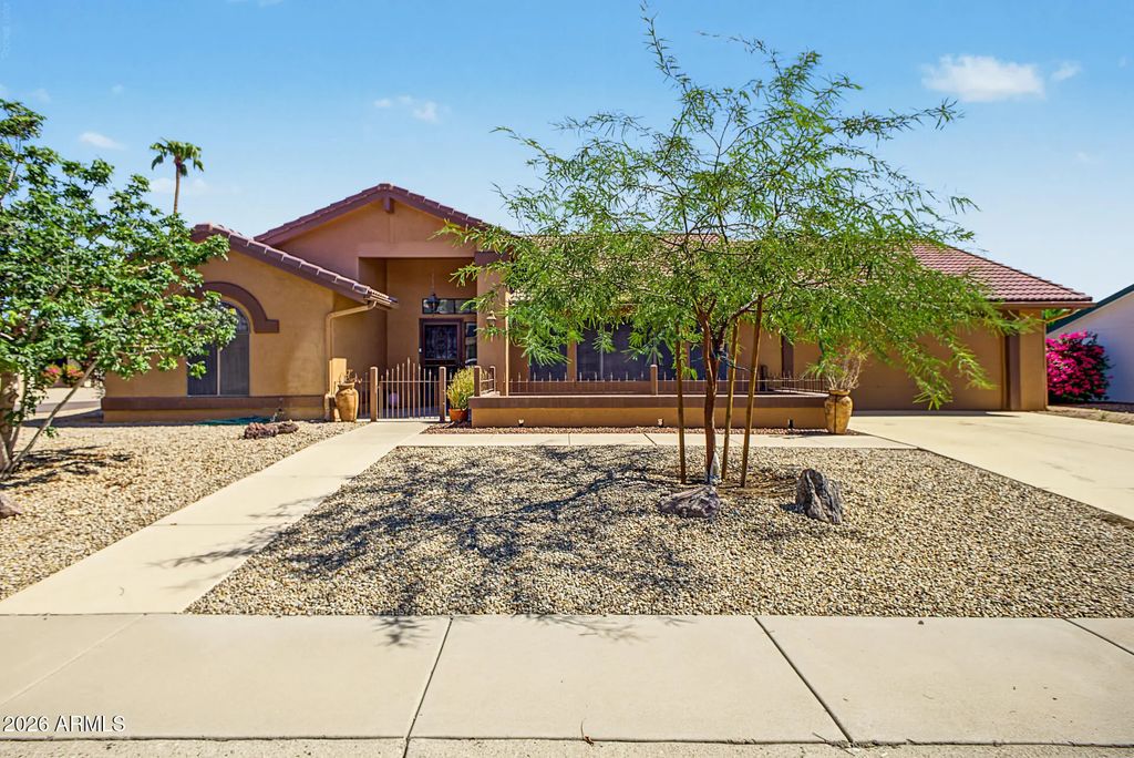 17211 N Desert Glen Drive, Sun City West