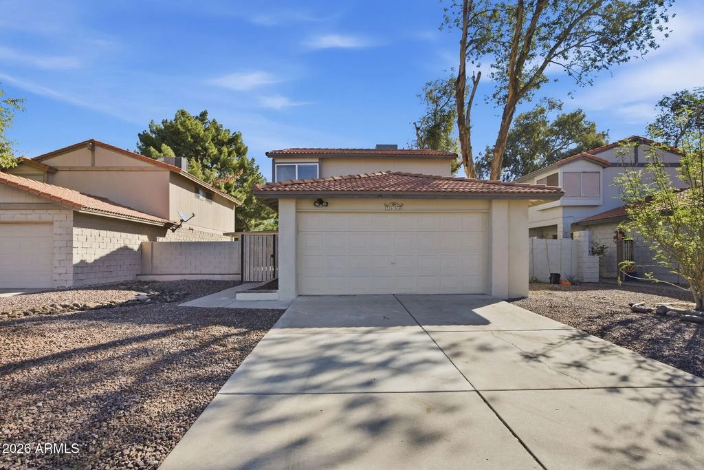 2668 W Temple Street, Chandler