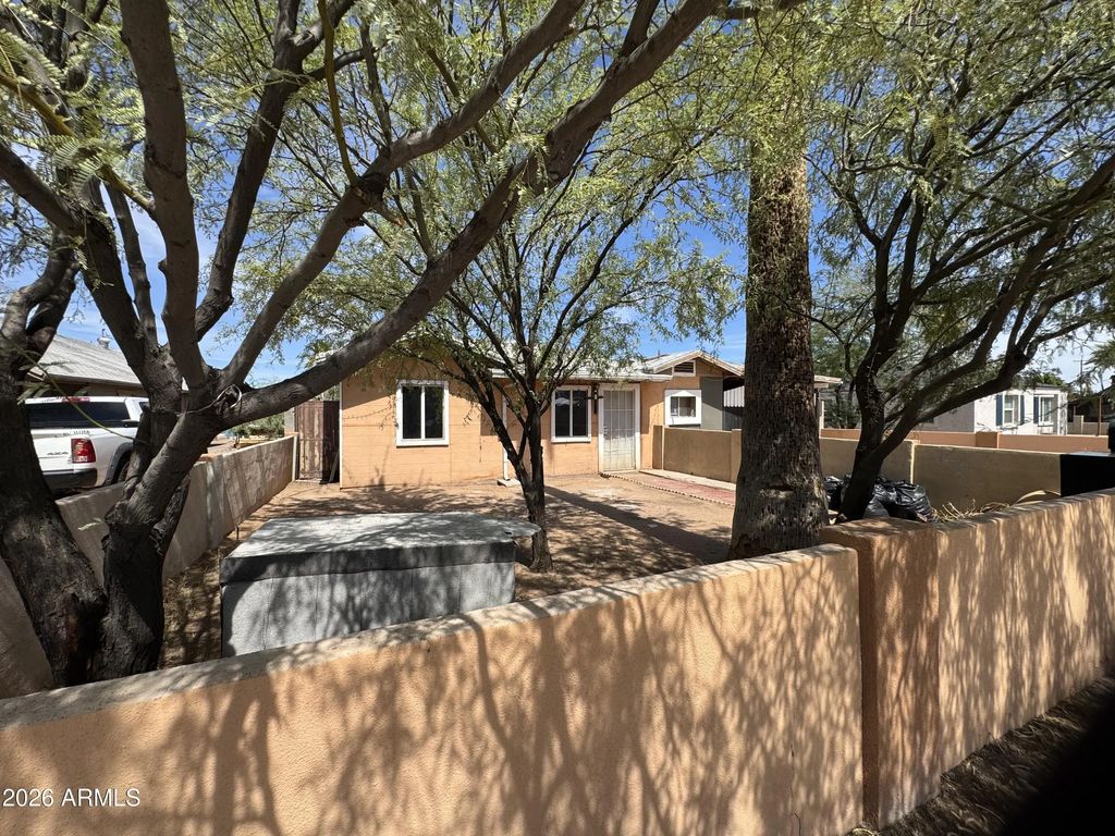 1746 E Monte Vista Road, Phoenix