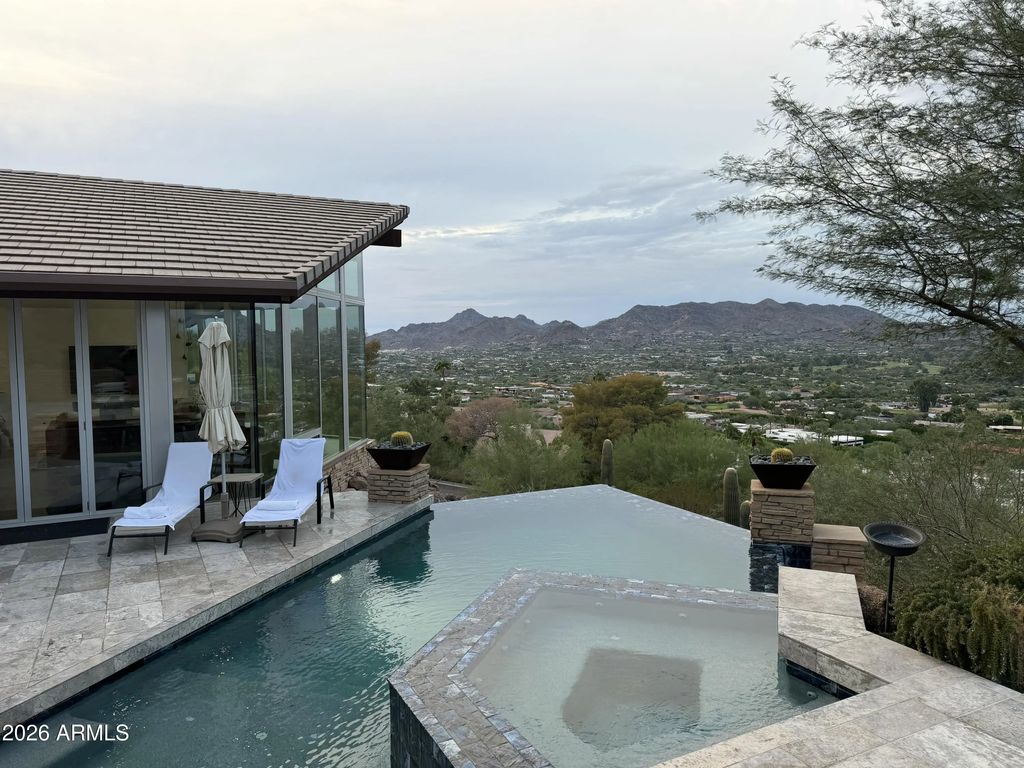 5700 E Mcdonald Drive (unit 7), Paradise Valley