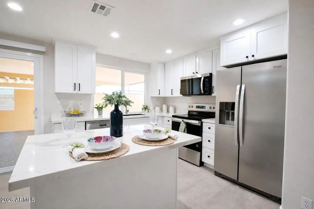552 N Hobson Plaza, Mesa