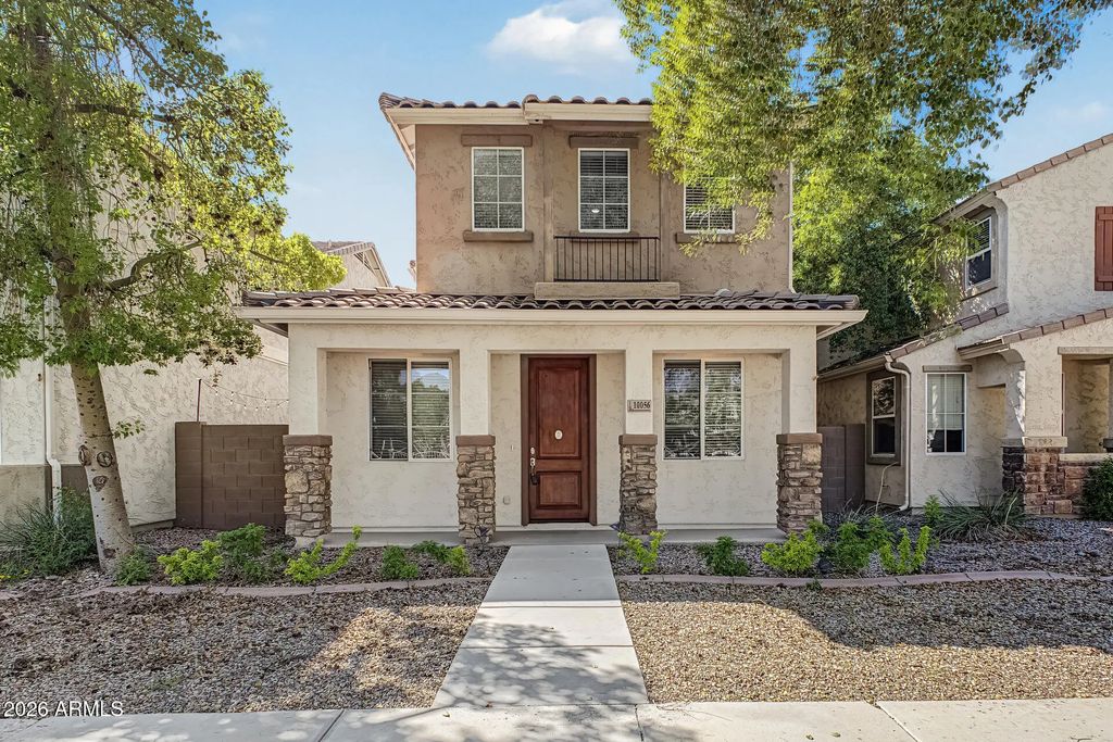 10056 E Isabella Avenue, Mesa