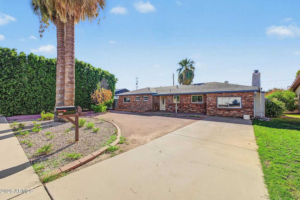 2940 N 53rd Place, Phoenix