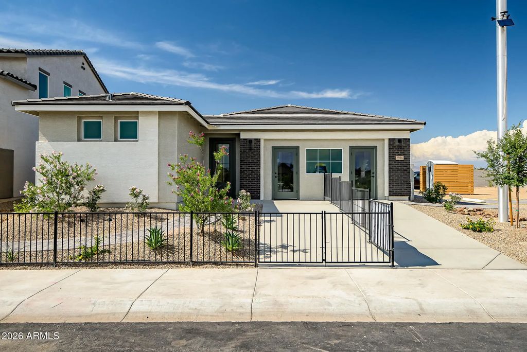 2827 E Pollo Avenue, San Tan Valley
