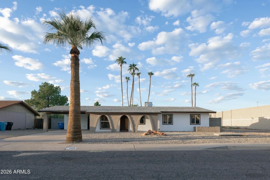 3322 E Bloomfield Road, Phoenix
