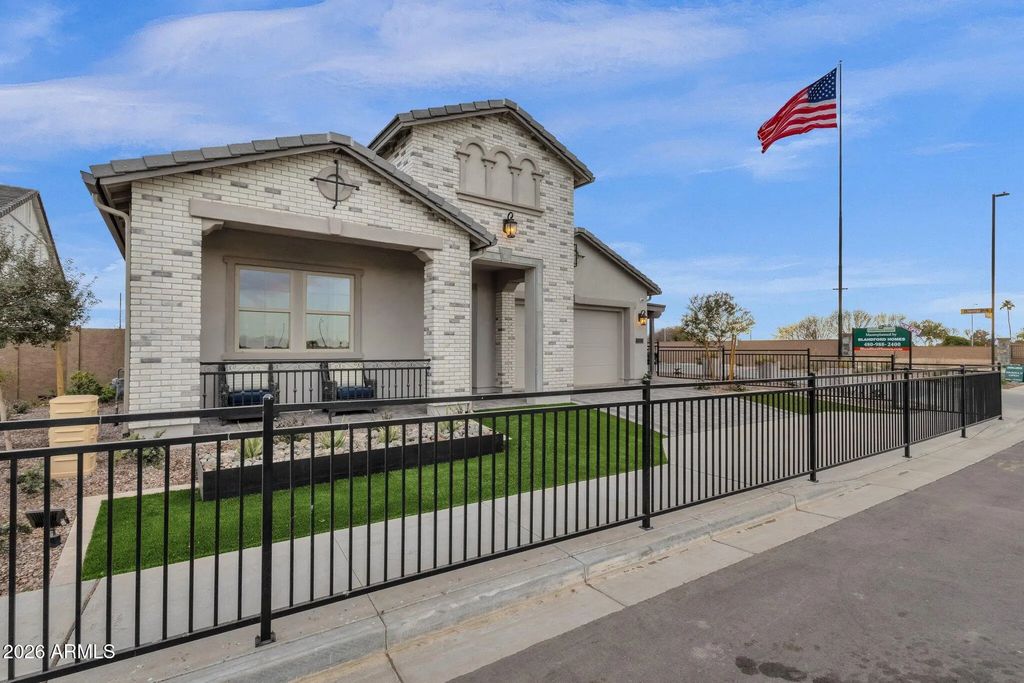 6910 S Springs Place, Chandler