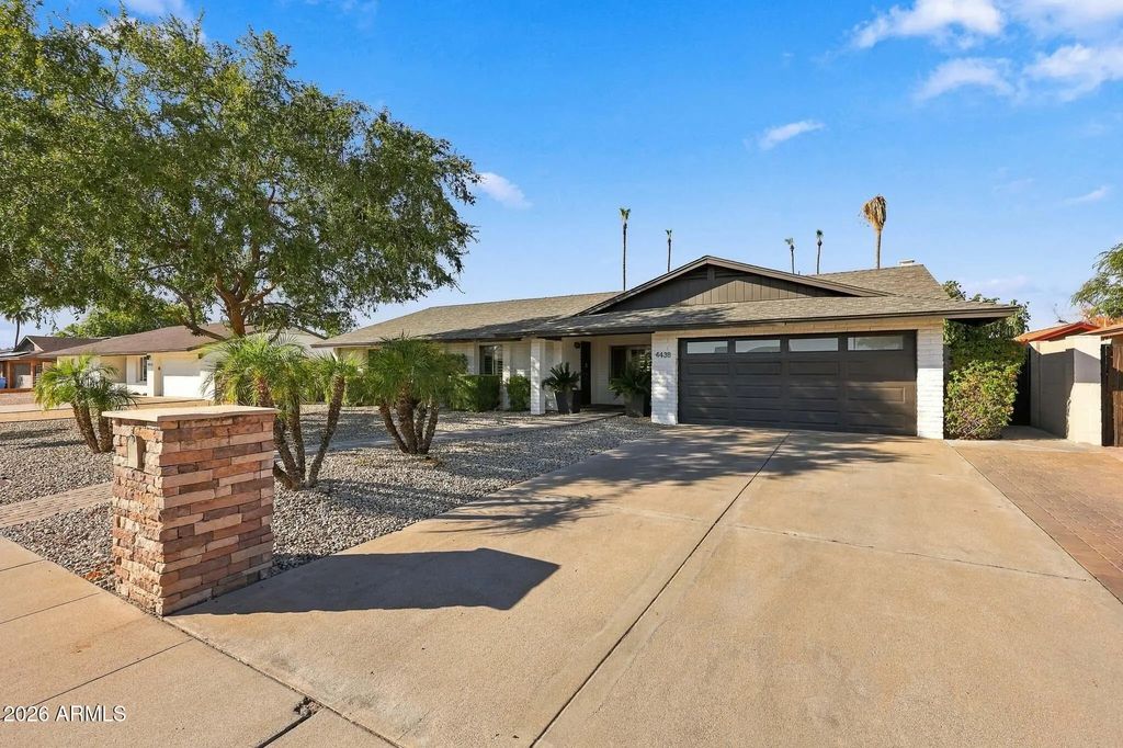 4438 E Voltaire Avenue, Phoenix