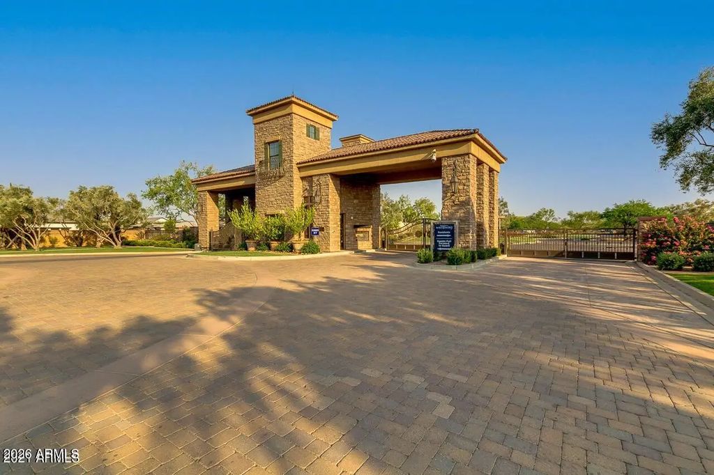 2665 E Hummingbird Way, Gilbert