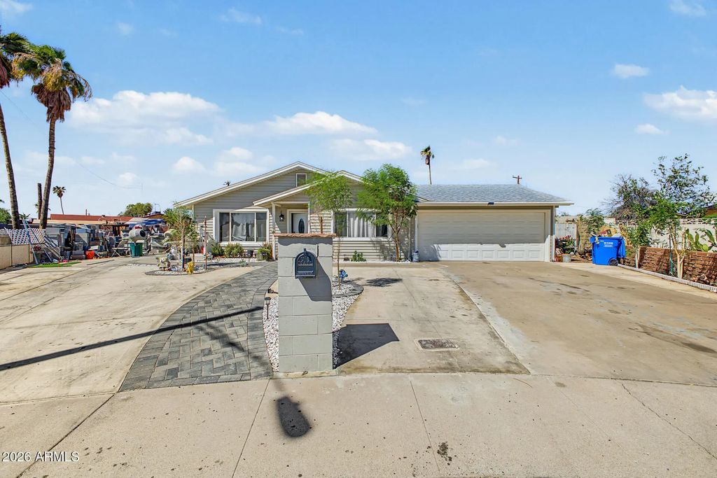 5454 W Roanoke Avenue, Phoenix