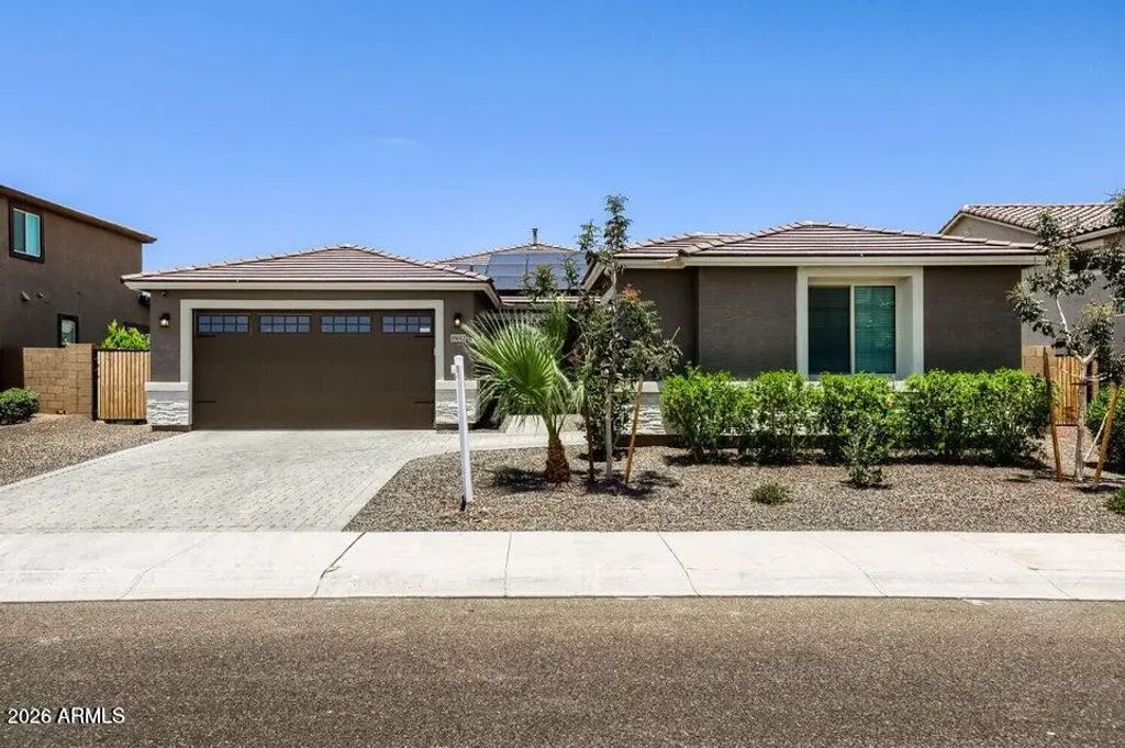 18612 W Butler Drive, Waddell