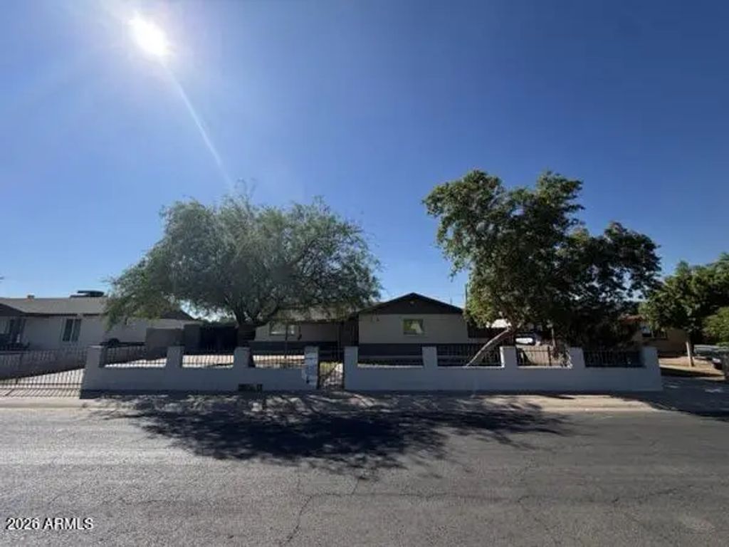 7527 W Indianola Avenue, Phoenix