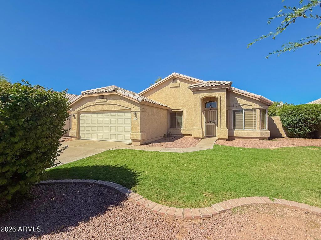 2336 E Manor Drive, Gilbert