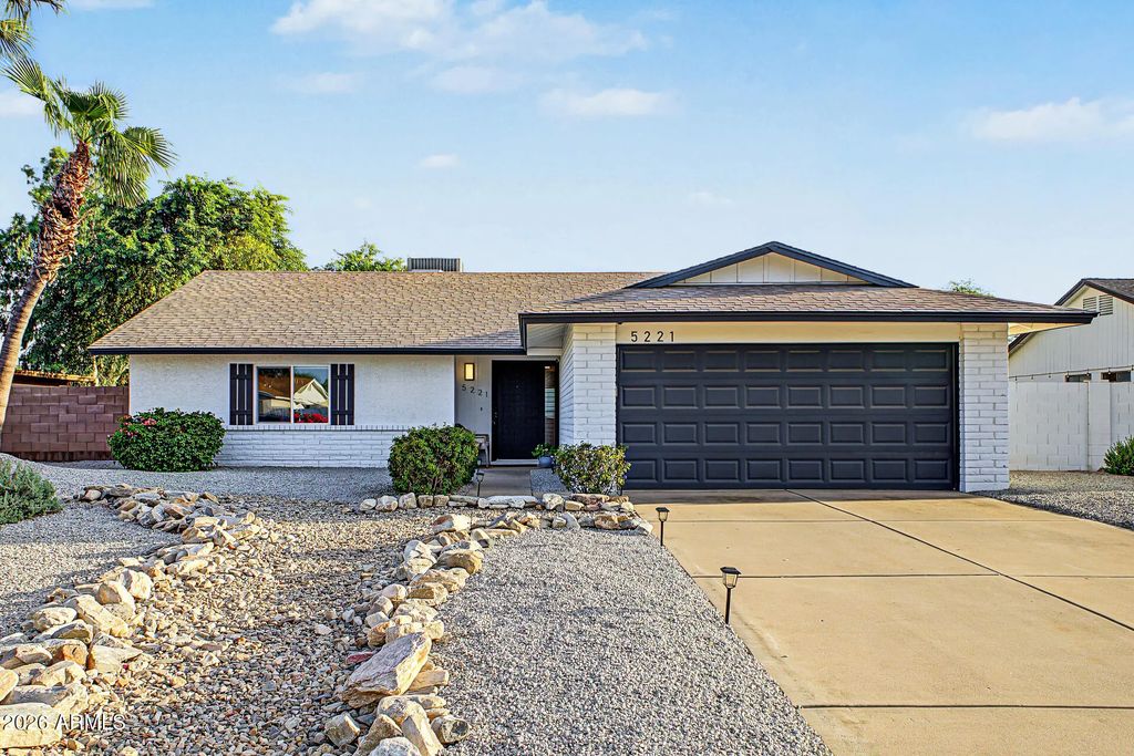 5221 E Tierra Buena Lane, Scottsdale