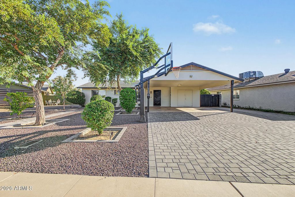 2435 E Aldine Street, Phoenix
