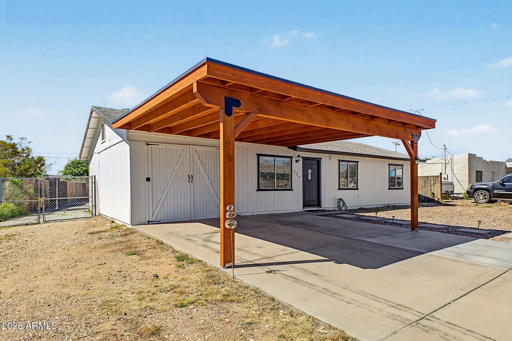 568 N 111th Street, Mesa