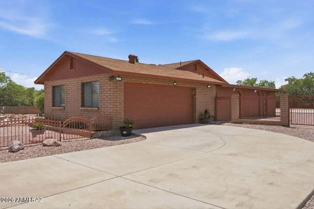 766 Pachuca Court, Rio Rico
