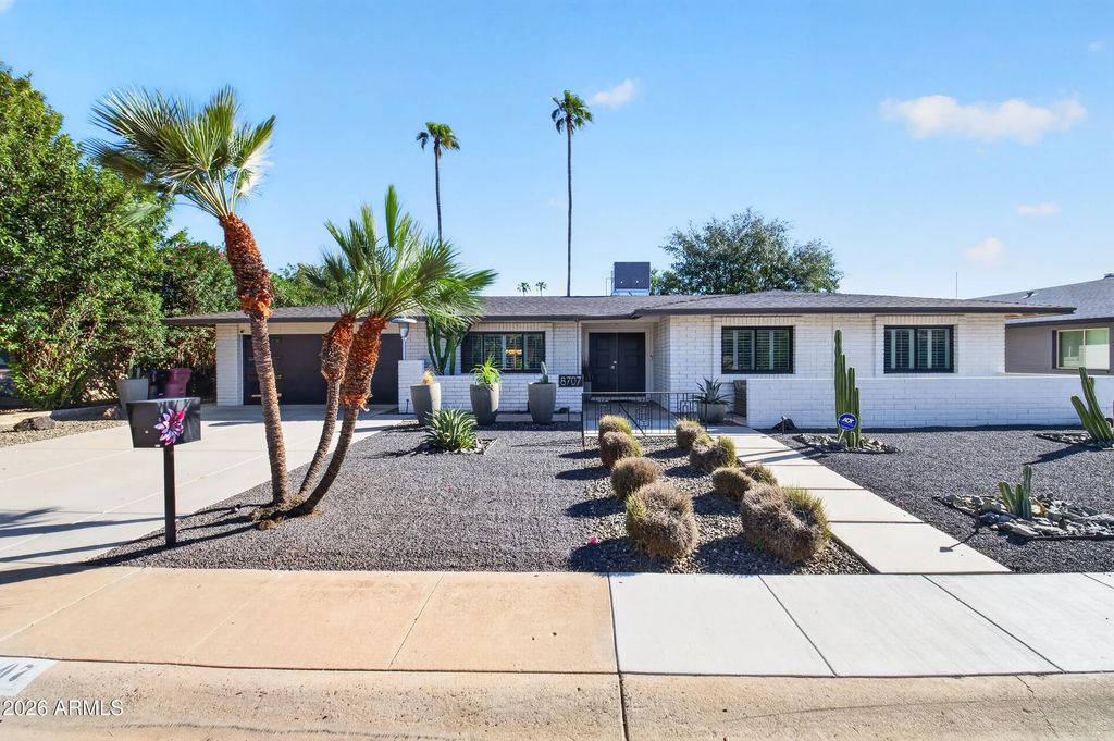 8707 E Heatherbrae Drive, Scottsdale