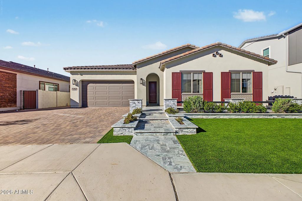 1252 E Coconino Way, Gilbert