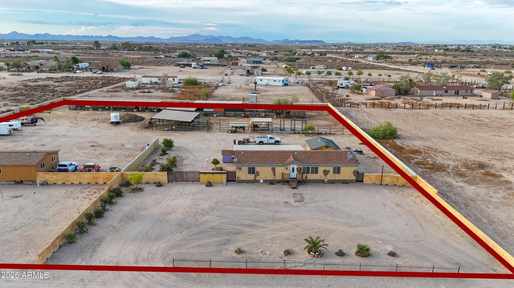 37534 W Illini Street, Tonopah