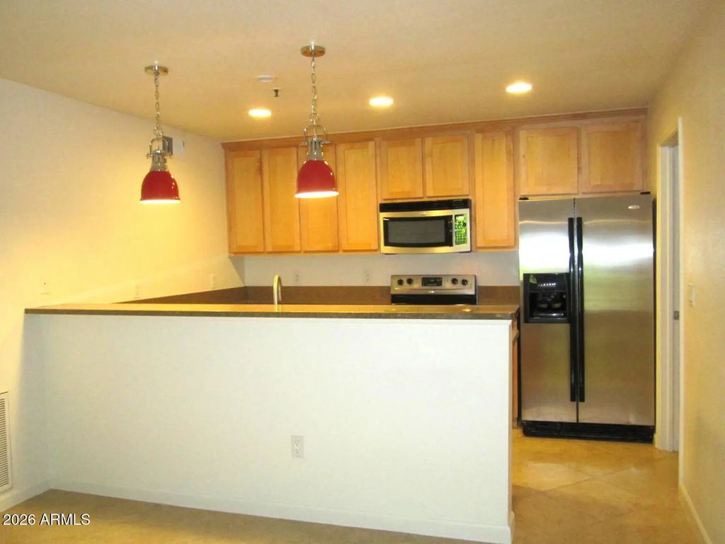 4704 E Paradise Village Parkway N (unit 141), Phoenix