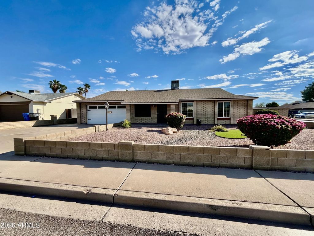 3661 W Campo Bello Drive, Glendale