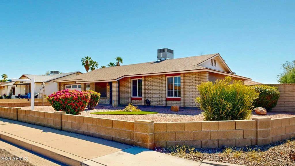 3661 W Campo Bello Drive, Glendale