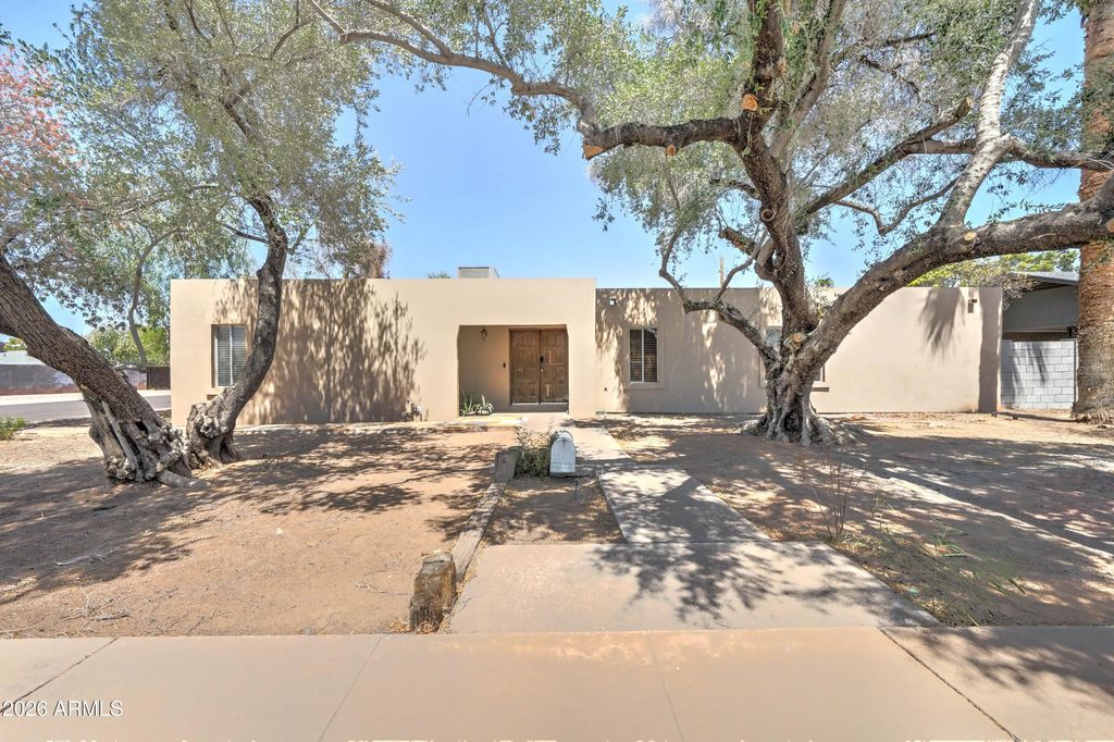 498 W Gail Drive, Chandler