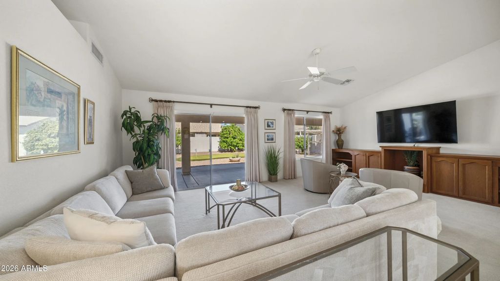 9840 E Sunridge Drive, Sun Lakes