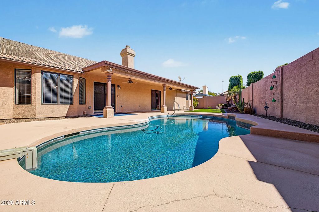 1209 W Royal Palms Court, Gilbert