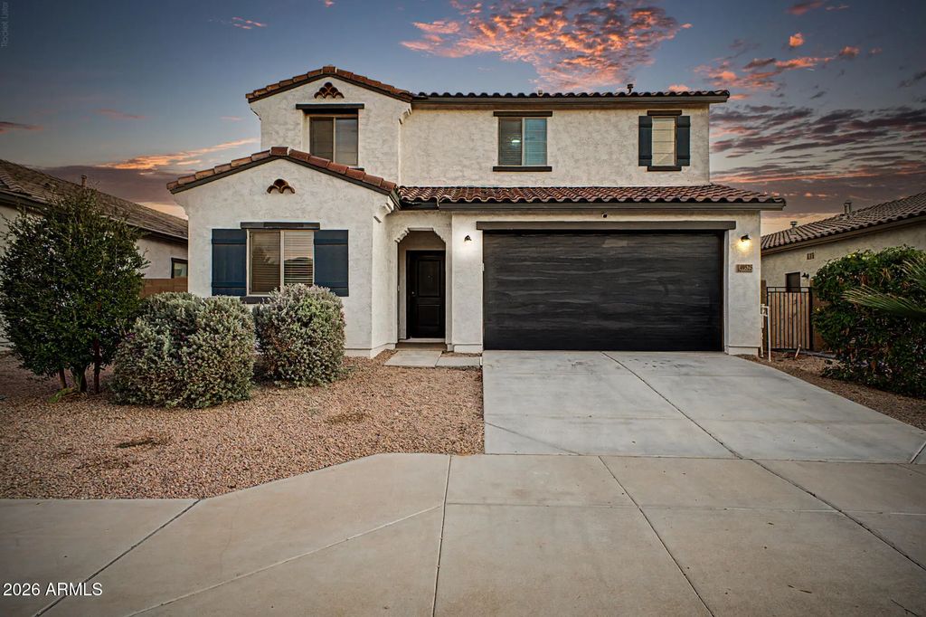 40525 W Chambers Drive, Maricopa