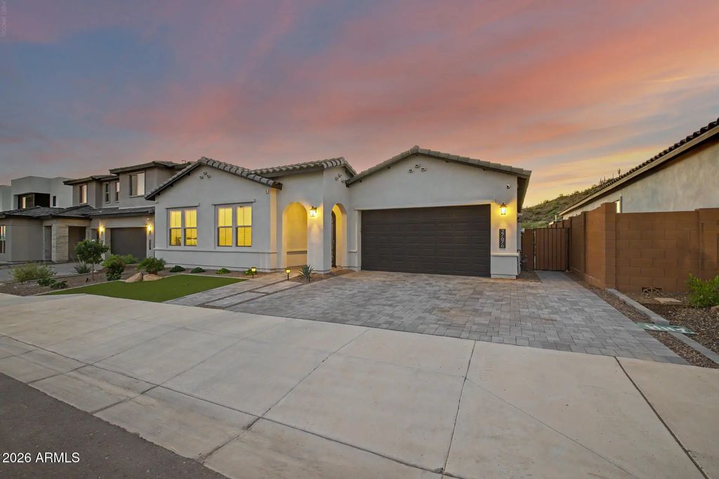 27676 N 74th Lane, Peoria