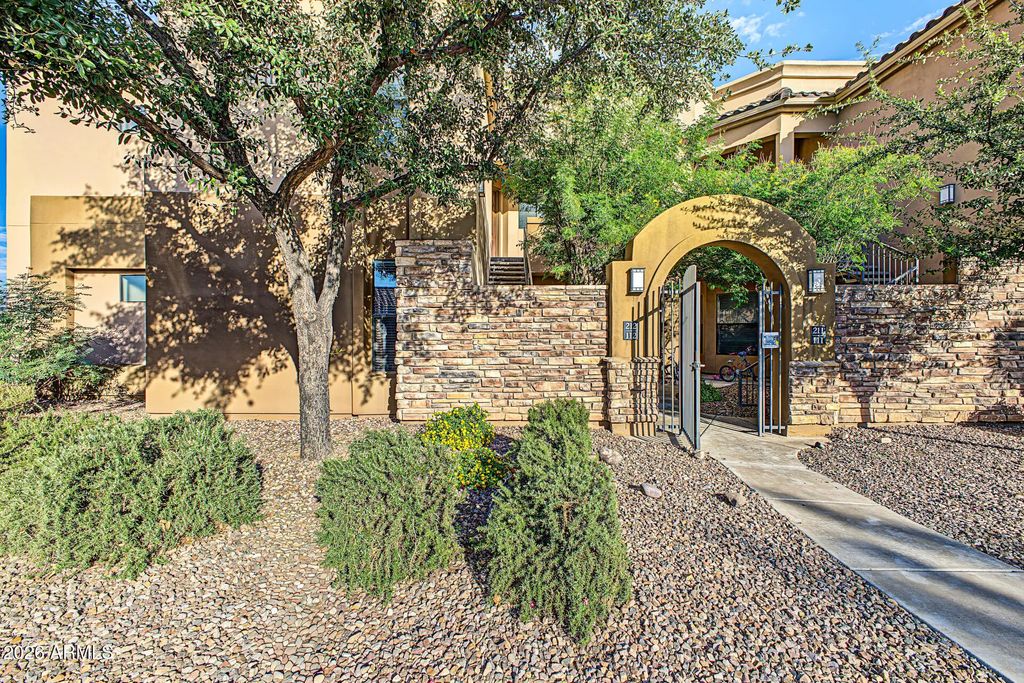 7027 N Scottsdale Road (unit 212), Paradise Valley