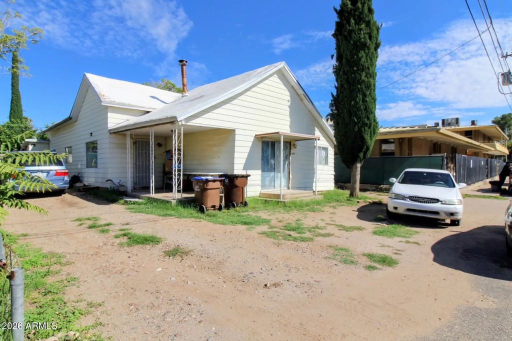 349 S Devereaux Street, Globe