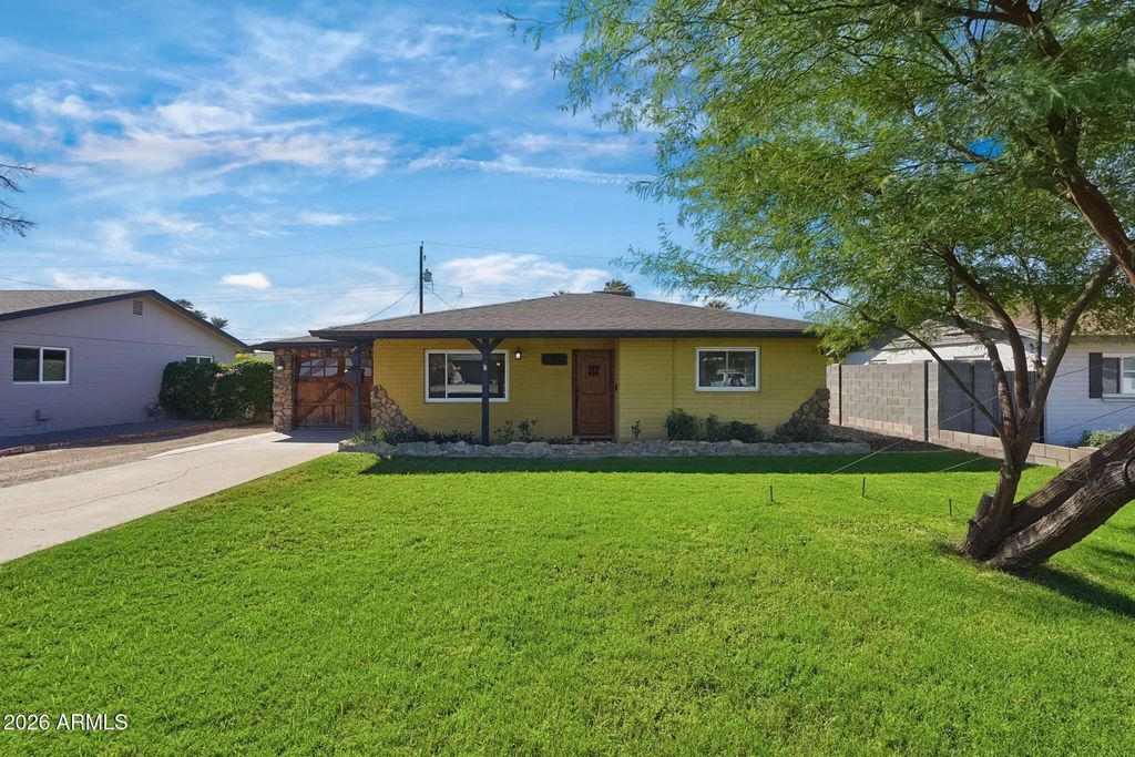 4623 E Holly Street, Phoenix