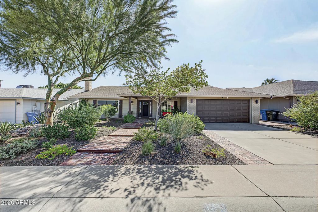 4319 E Sacaton Street, Phoenix