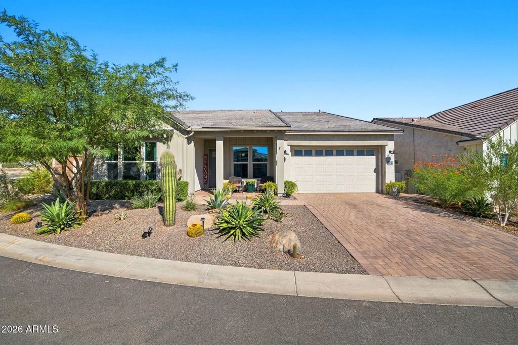 21518 W Minnezona Avenue, Buckeye