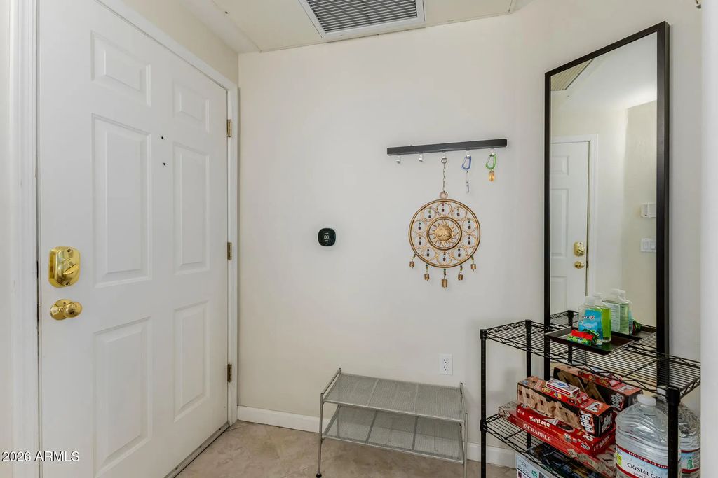 10401 N 52nd Street (unit 110), Paradise Valley