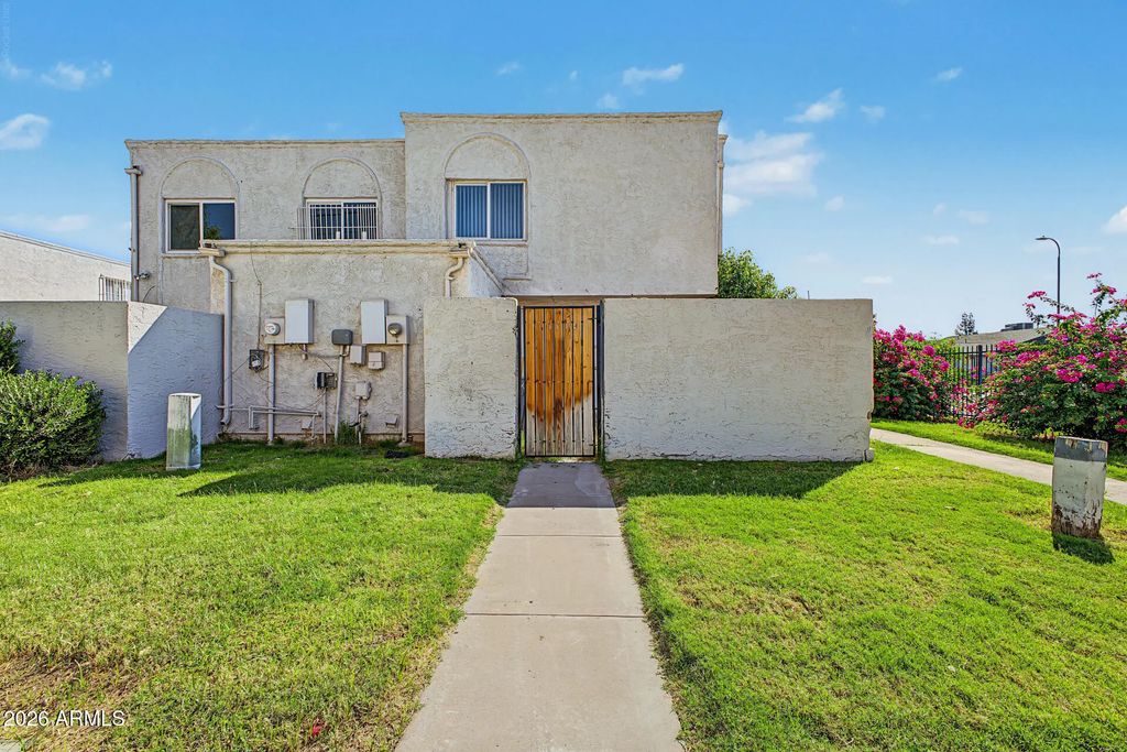 5204 N 42nd Lane, Phoenix