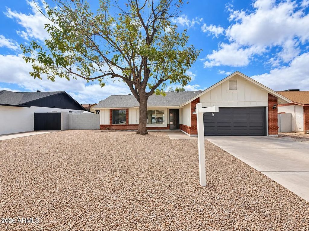 6215 E Encanto Street, Mesa
