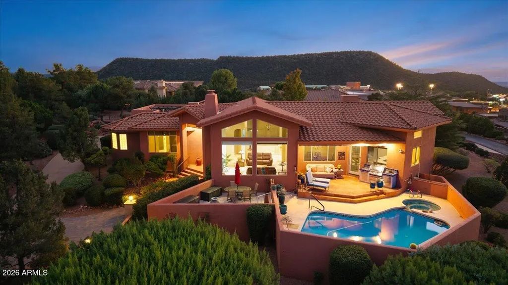 235 El Camino Tesoros, Sedona