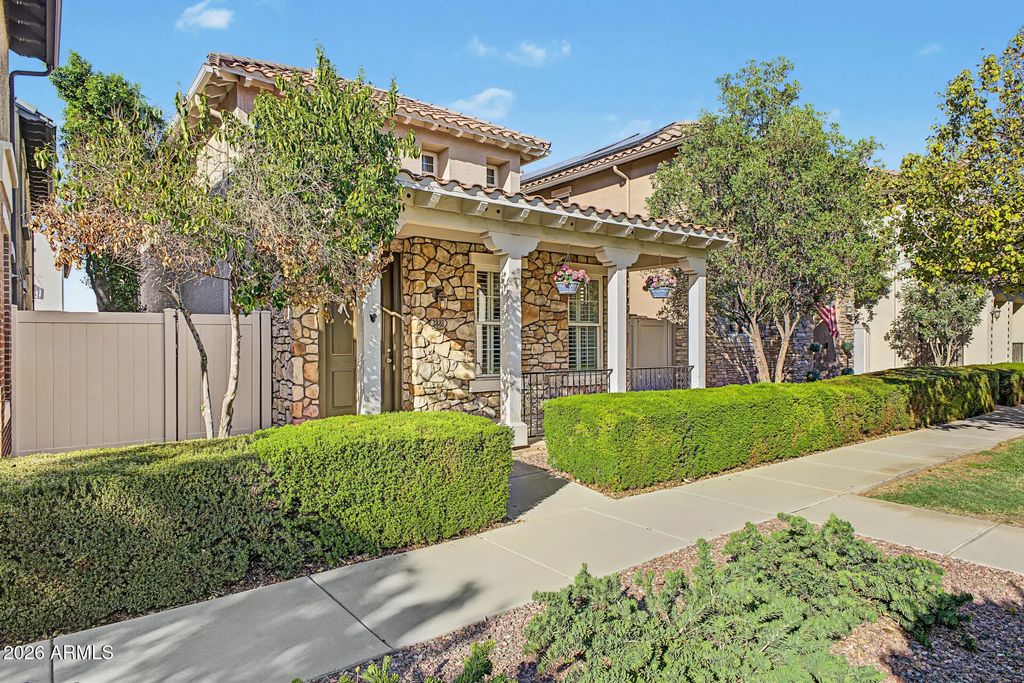 3881 E Gideon Way, Gilbert