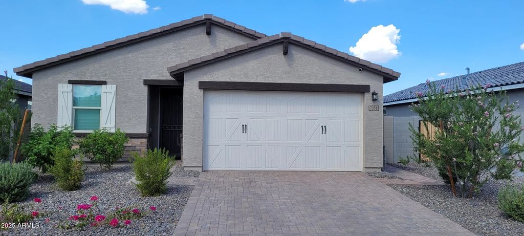 7056 W Desert Drive, Laveen
