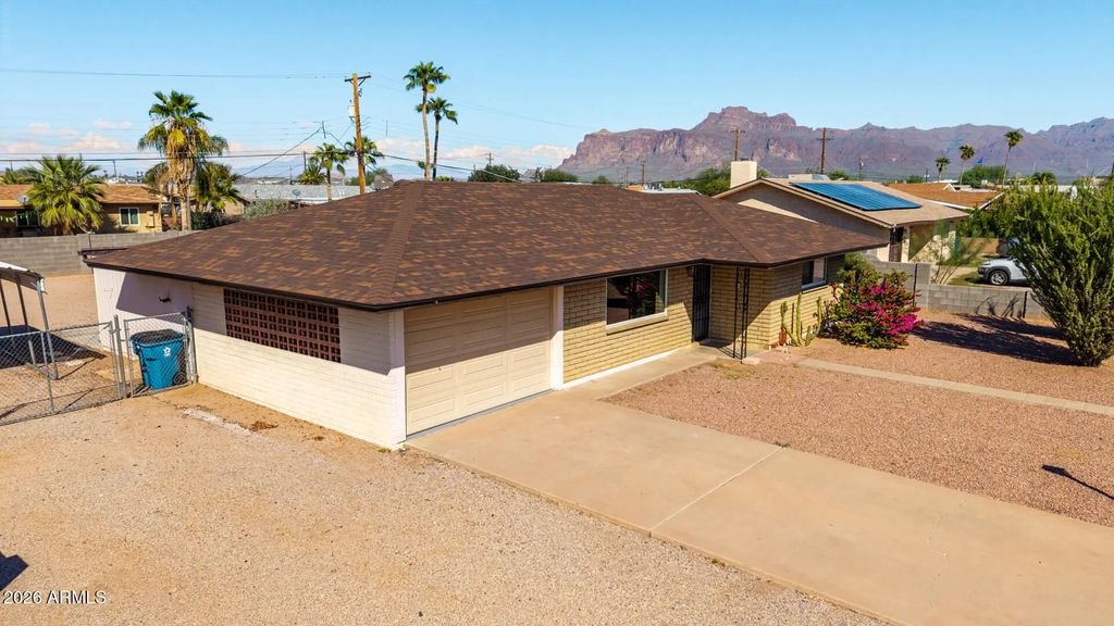 1008 E Friar Avenue, Apache Junction