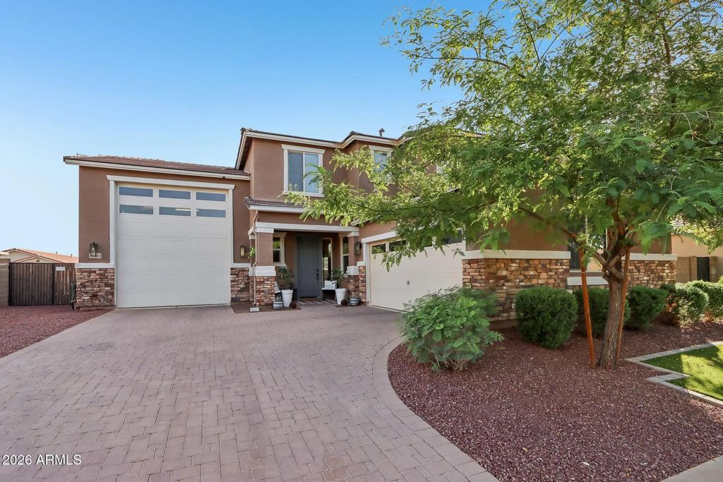 17365 W Hedgehog Place, Surprise