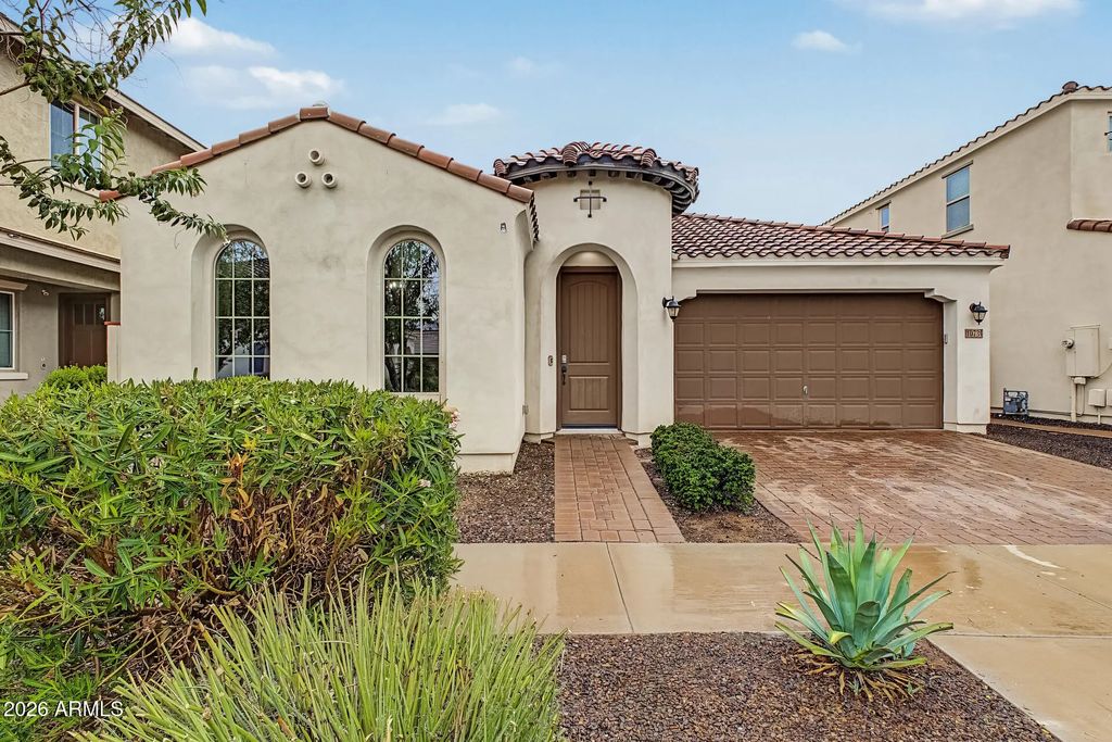 10734 E Lincoln Avenue, Mesa