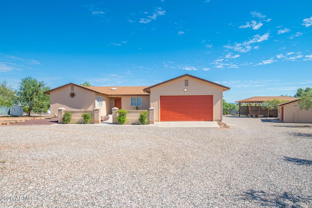 955 S 8th Street, Cottonwood